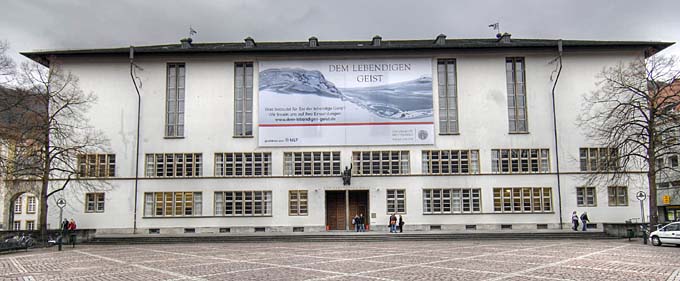 So präsentierte sich die Neue Universität zu Beginn der Kampagne heute.